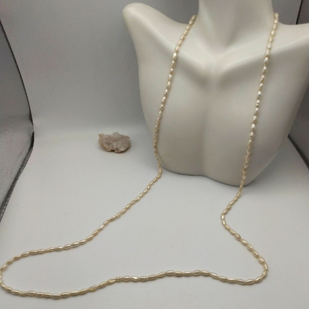 Vintage long length authentic pearl necklace‎